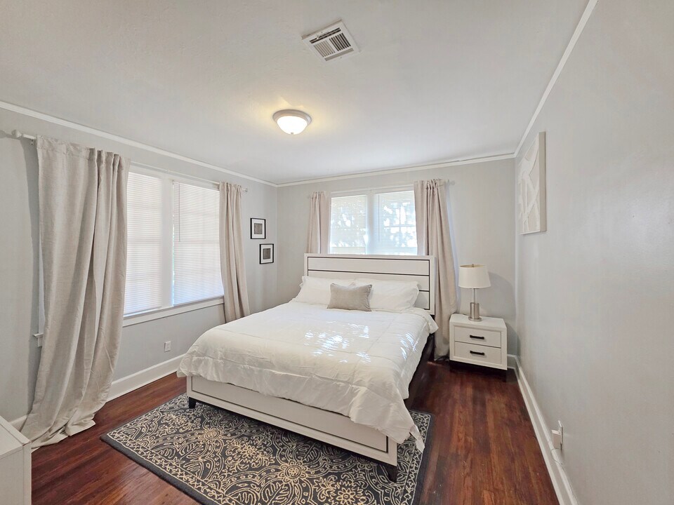 124 S California St in Montgomery, AL - Building Photo