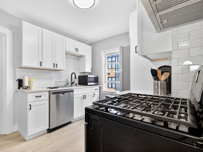 open254 Main St in Medford, MA - Building Photo - Building Photo