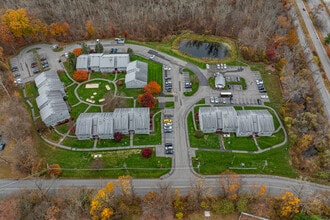 Jefferson Woods in Yorktown Heights, NY - Foto de edificio - Building Photo