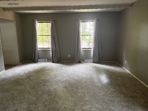 27831 Homestead Rd in Wind Lake, WI - Foto de edificio - Building Photo