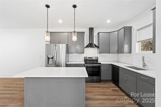 1712 Pegram St in Charlotte, NC - Building Photo - Building Photo