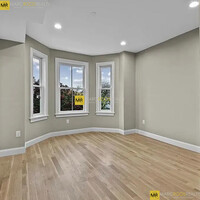 179 London St, Unit 1 in Boston, MA - Building Photo - Building Photo