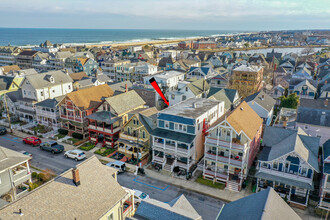 32 Embury Ave in Ocean Grove, NJ - Foto de edificio - Building Photo