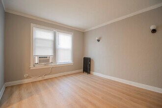 1414 W Pratt Blvd in Chicago, IL - Building Photo - Building Photo