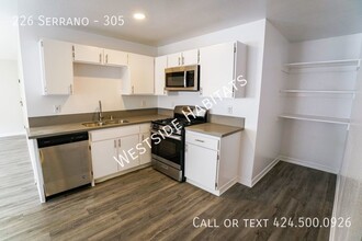 226 Serrano Ave in Los Angeles, CA - Building Photo - Building Photo