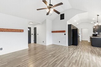 4470 N Toby Ave in Springfield, MO - Building Photo - Building Photo