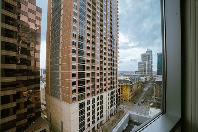 200 N Congress Ave in Austin, TX - Building Photo - Building Photo