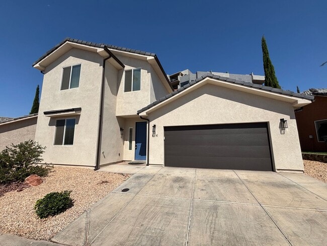property at 840 Twin Lakes Dr