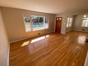 2203 Clearwater Dr SE in Marietta, GA - Building Photo - Building Photo
