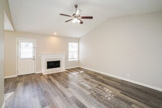 849 Lavergne Ln in La Vergne, TN - Building Photo - Building Photo