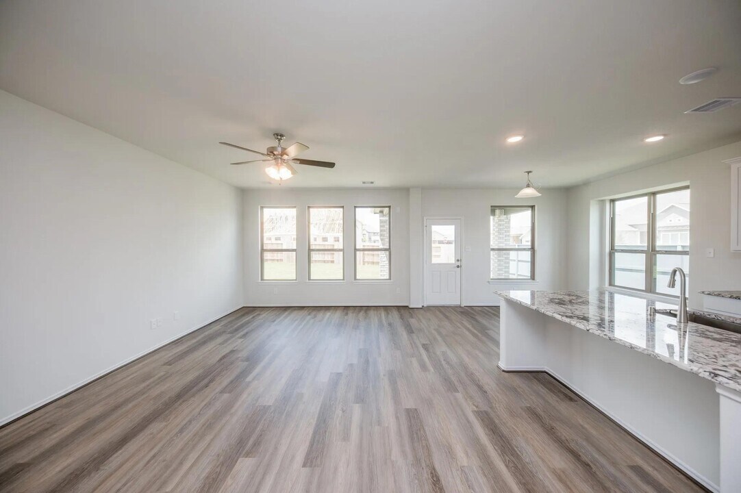 32402 Clouser Crawdad Ct in Fulshear, TX - Foto de edificio