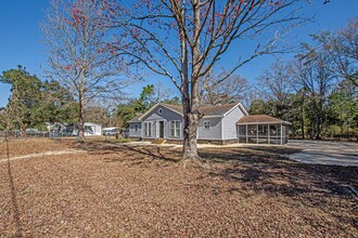 432 Farrell St in Moncks Corner, SC - Building Photo - Building Photo