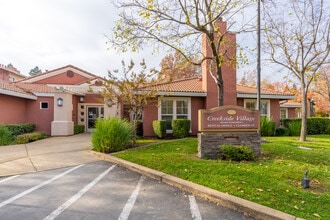 Creekside Village Senior Apartments in Sacramento, CA - Building Photo - Building Photo