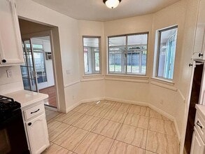 5328 Natasha Ct in Agoura Hills, CA - Building Photo - Building Photo