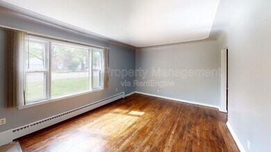 3729-3731 Oakland Dr in Kalamazoo, MI - Building Photo - Building Photo