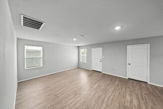 8531 Western Tanager in San Antonio, TX - Building Photo - Building Photo
