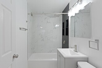 270 Marin Blvd in Jersey City, NJ - Building Photo - Building Photo