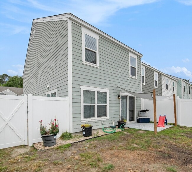 160 Orchid Bloom Cir in Moncks Corner, SC - Building Photo - Building Photo