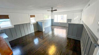 1661 W 36th Pl in Los Angeles, CA - Building Photo