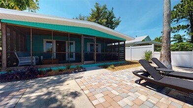 7901 Boca Ciega Dr in St Pete Beach, FL - Building Photo - Building Photo