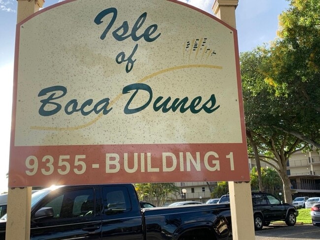 9355 SW 8th St in Boca Raton, FL - Building Photo - Building Photo