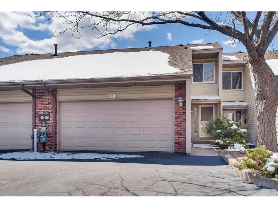 6781 Boudin St NE in Prior Lake, MN - Building Photo