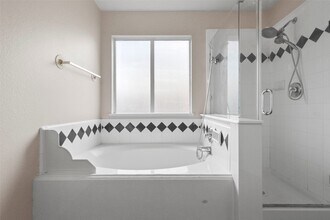 18534 Burgundy Sky Way in Cypress, TX - Building Photo - Building Photo