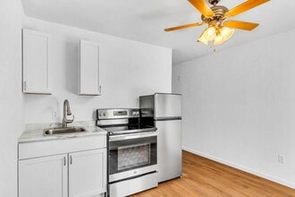 8669 Historic Hwy 165 in Hollister, MO - Building Photo - Building Photo