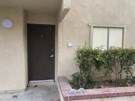 18350 Hatteras St, Unit 181 in Tarzana, CA - Building Photo