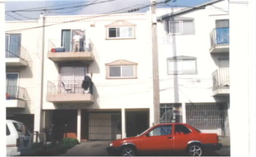 693 Linden St in Daly City, CA - Building Photo - Building Photo