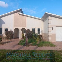509 SE 5th Ave in Cape Coral, FL - Building Photo - Building Photo