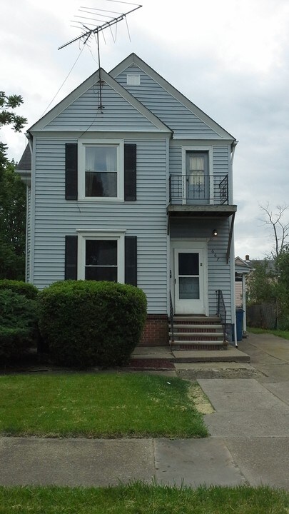 667 W 9th St in Lorain, OH - Building Photo