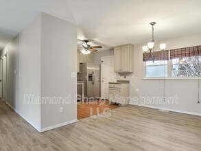 1203 Princeton Dr in O'Fallon, IL - Building Photo - Building Photo
