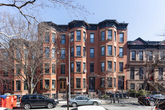 33 Saint Marks Ave in Brooklyn, NY - Building Photo - Building Photo