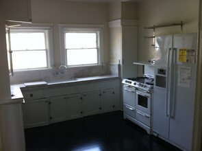 427 Sunset Ave in Los Angeles, CA - Building Photo - Building Photo