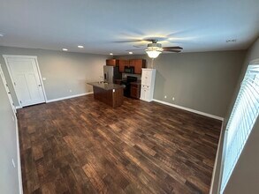 14369 S Oakfield Way in Herriman, UT - Building Photo - Building Photo