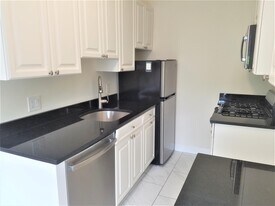 7 Chauncy St, Unit 1 in Cambridge, MA - Building Photo