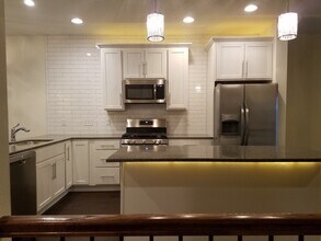 1408 Sunset Ct in La crosse, WI - Building Photo - Building Photo