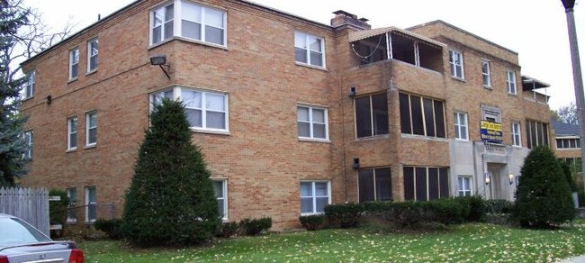 2550 Greenway St in Toledo, OH - Building Photo - Building Photo