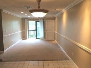 677 Quincy Shore Dr-Unit -202 in Quincy, MA - Building Photo - Building Photo