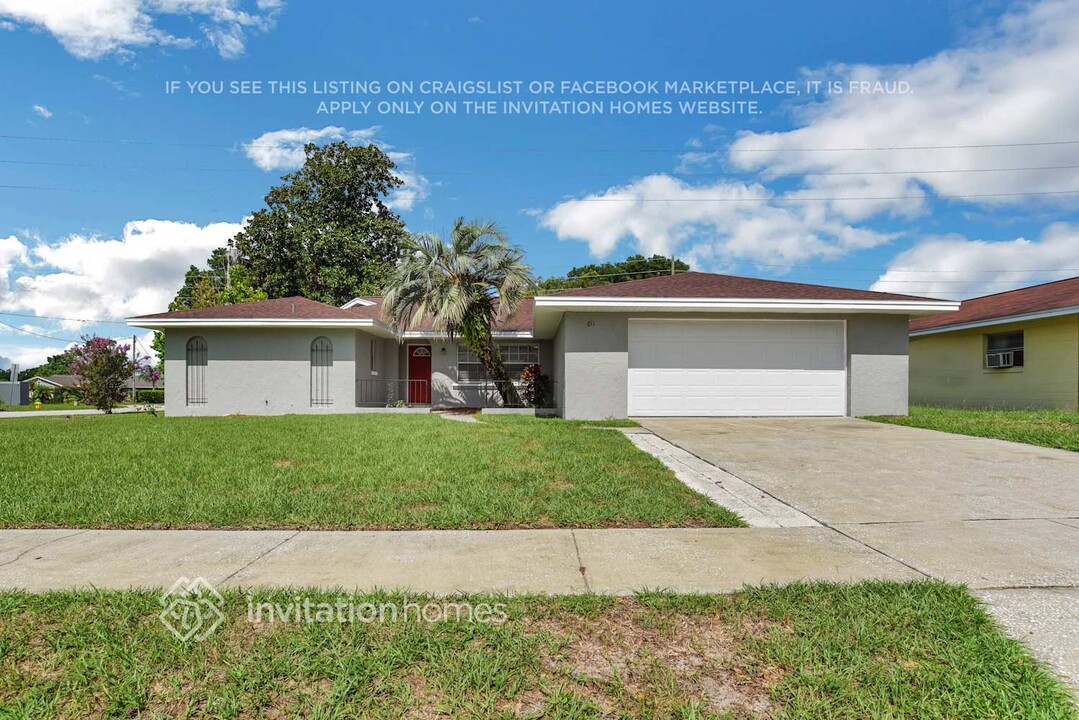 611 Palomas Ave in Ocoee, FL - Building Photo