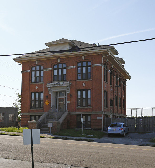 114 Dameron Ave in Knoxville, TN - Foto de edificio - Building Photo