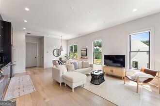 1263 Mado Lp in Chattahoochee Hills, GA - Building Photo - Building Photo
