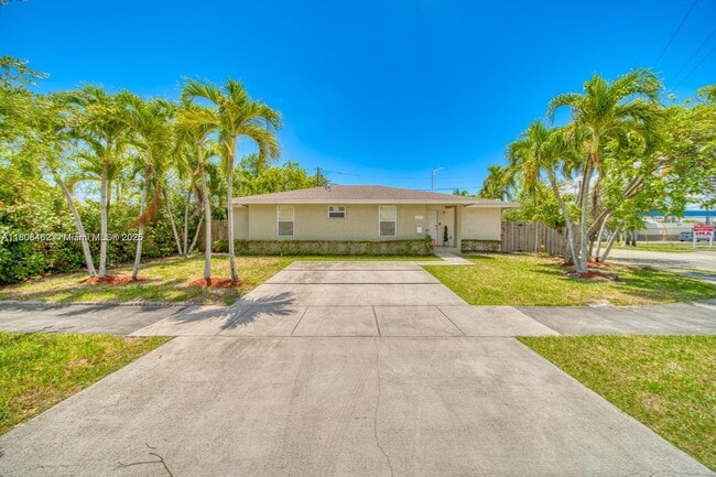 property at 11492 SW 190th Terrace Rd