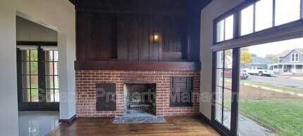 290 E B St in Dixon, CA - Building Photo - Building Photo