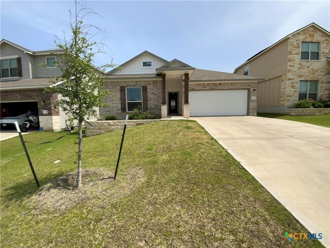 property at 2212 Clove Ct