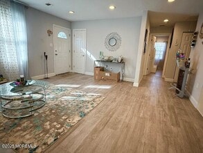 31 Kingsley Way in Freehold, NJ - Building Photo - Building Photo