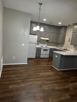 1340 Fredonia St in Springdale, AR - Building Photo