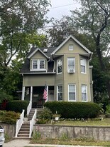 49 E Passaic Ave, Unit 2 in Rutherford, NJ - Building Photo