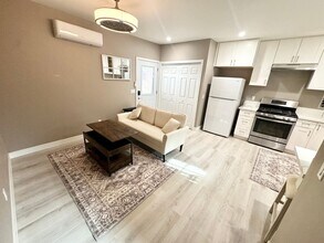 2405 Lorain Rd in San Marino, CA - Building Photo - Building Photo